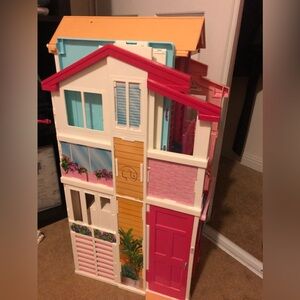 Barbie dream house! Perfect condition, with all items!